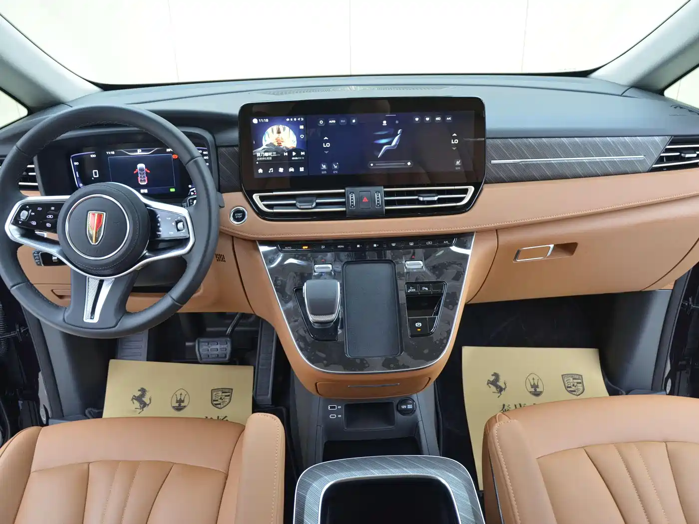 Hongqi HQ9 PHEV 2024 Model 2.0T AWD Business Edition фото 5