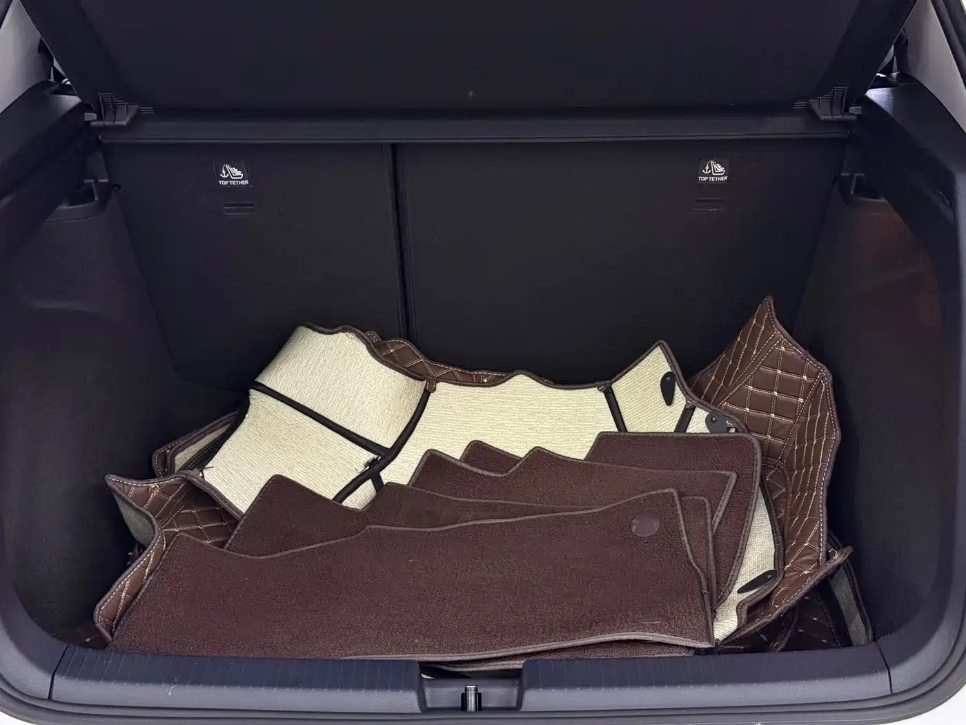 Volkswagen Tharu 2025 Model Rising Star 1.5L Advance Edition фото 16