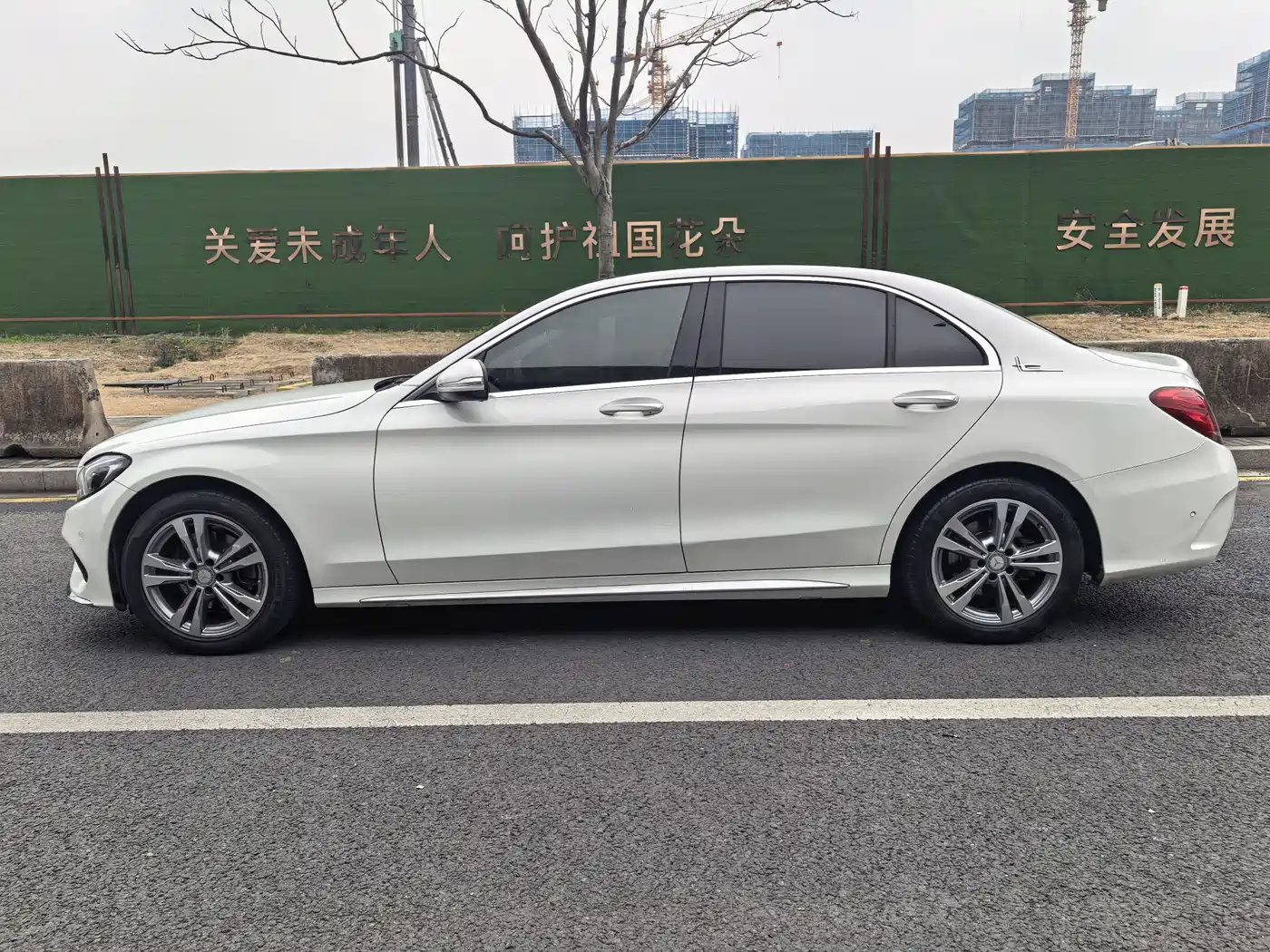 Mercedes-Benz C-Class 2017 C 200 L Sport фото 15