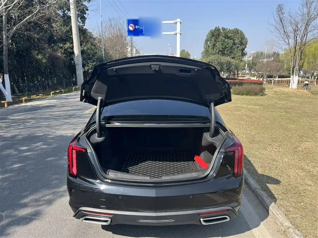 CADILLAC CT5