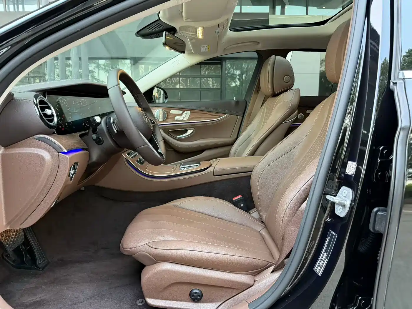 Mercedes-Benz E-Class 2023 E 300 L Luxury фото 8