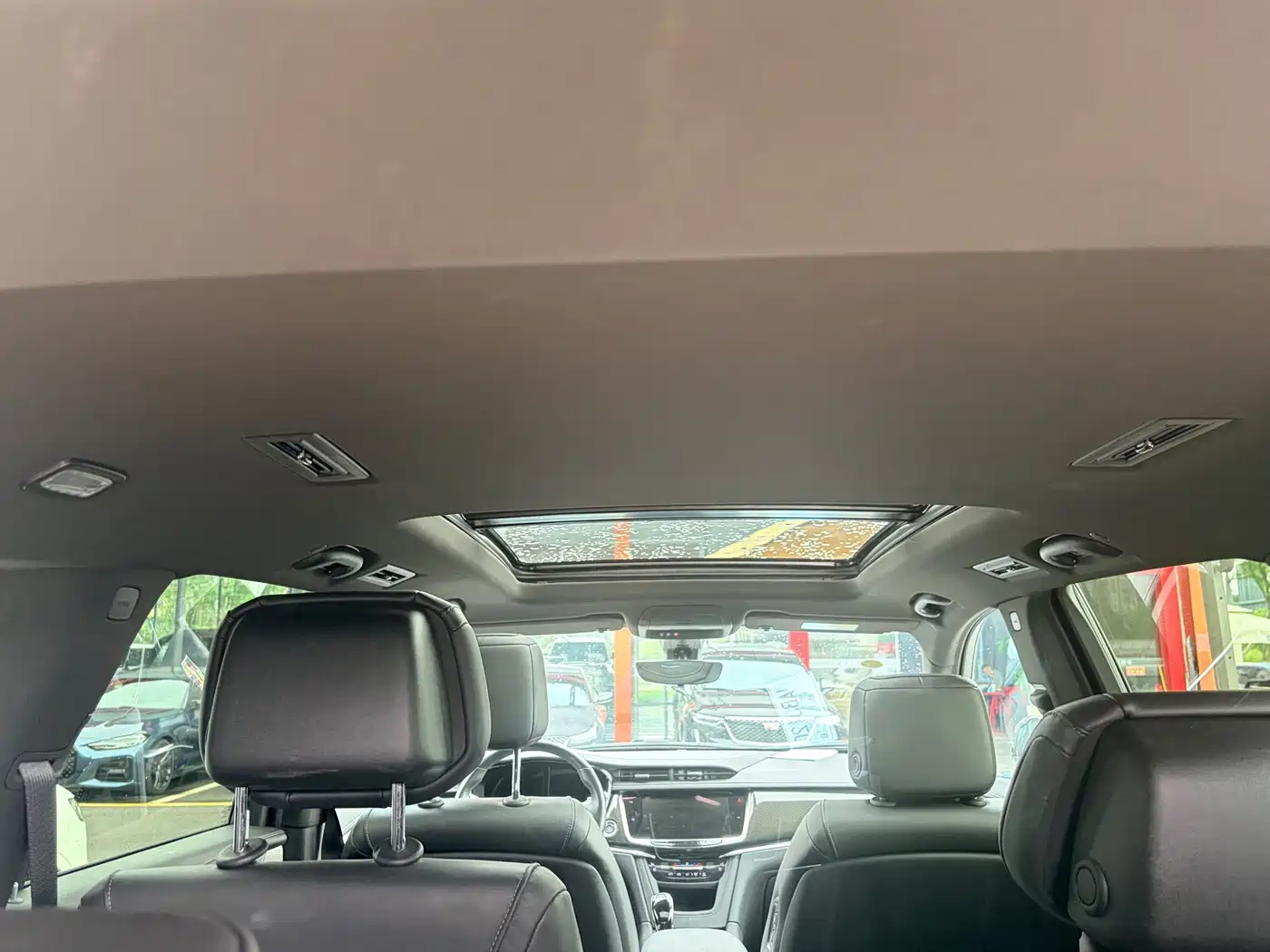 Cadillac XT6 2024 2025 2.0T 6-Seater AWD Executive Black Label Edition