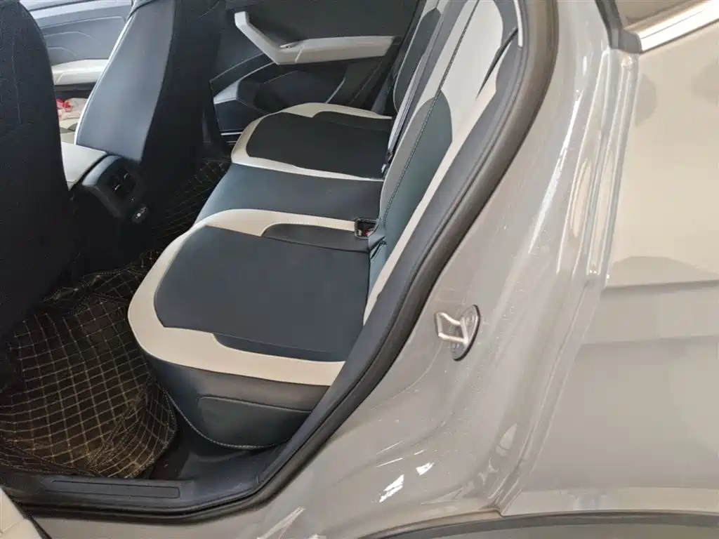 Volkswagen Tharu 2025 Model Rising Star 300TSI Aspiration Edition фото 24