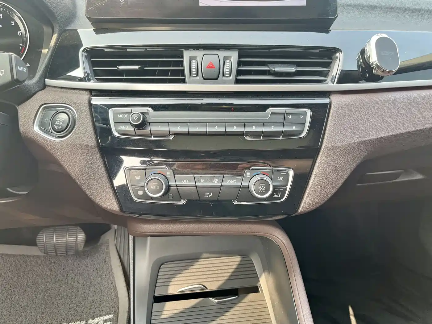 BMW X1 2022 sDrive25Li Leading фото 10