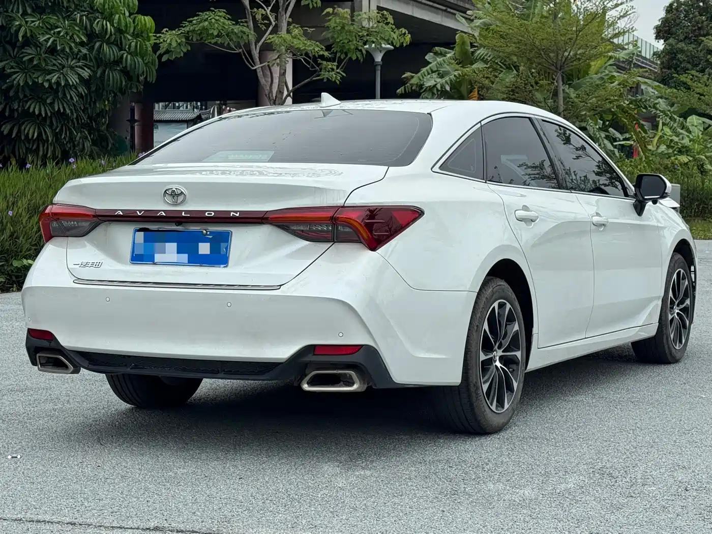 Toyota Avalon 2023 2.0L Premium Selection фото 4