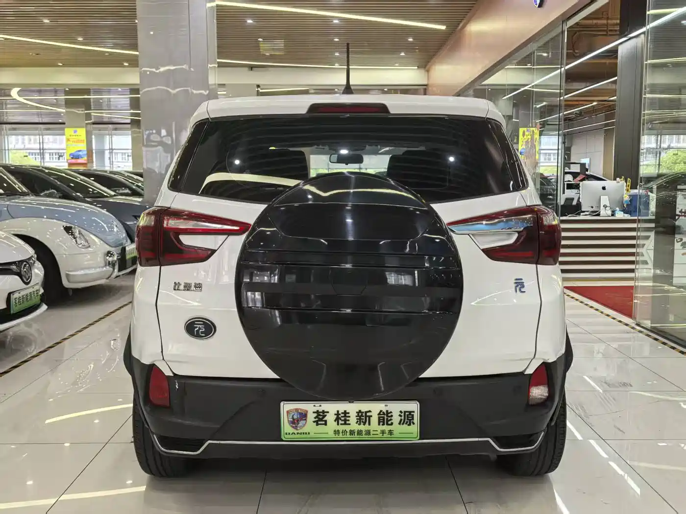 BYD Yuan New Energy 2018 EV360 Smart Connected Joyful Type фото 6