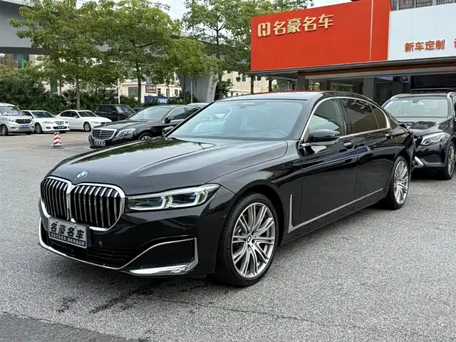 BMW 7 SERIES