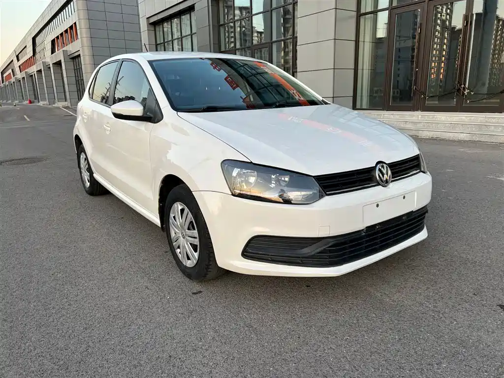Volkswagen Polo 2018 1.5L Auto Safe Drive фото 3