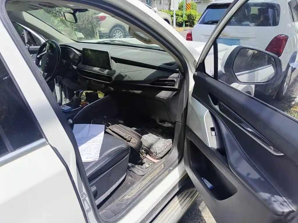 SAIC Maxus D90 2018 2017 2.0T Automatic 2WD Uranus