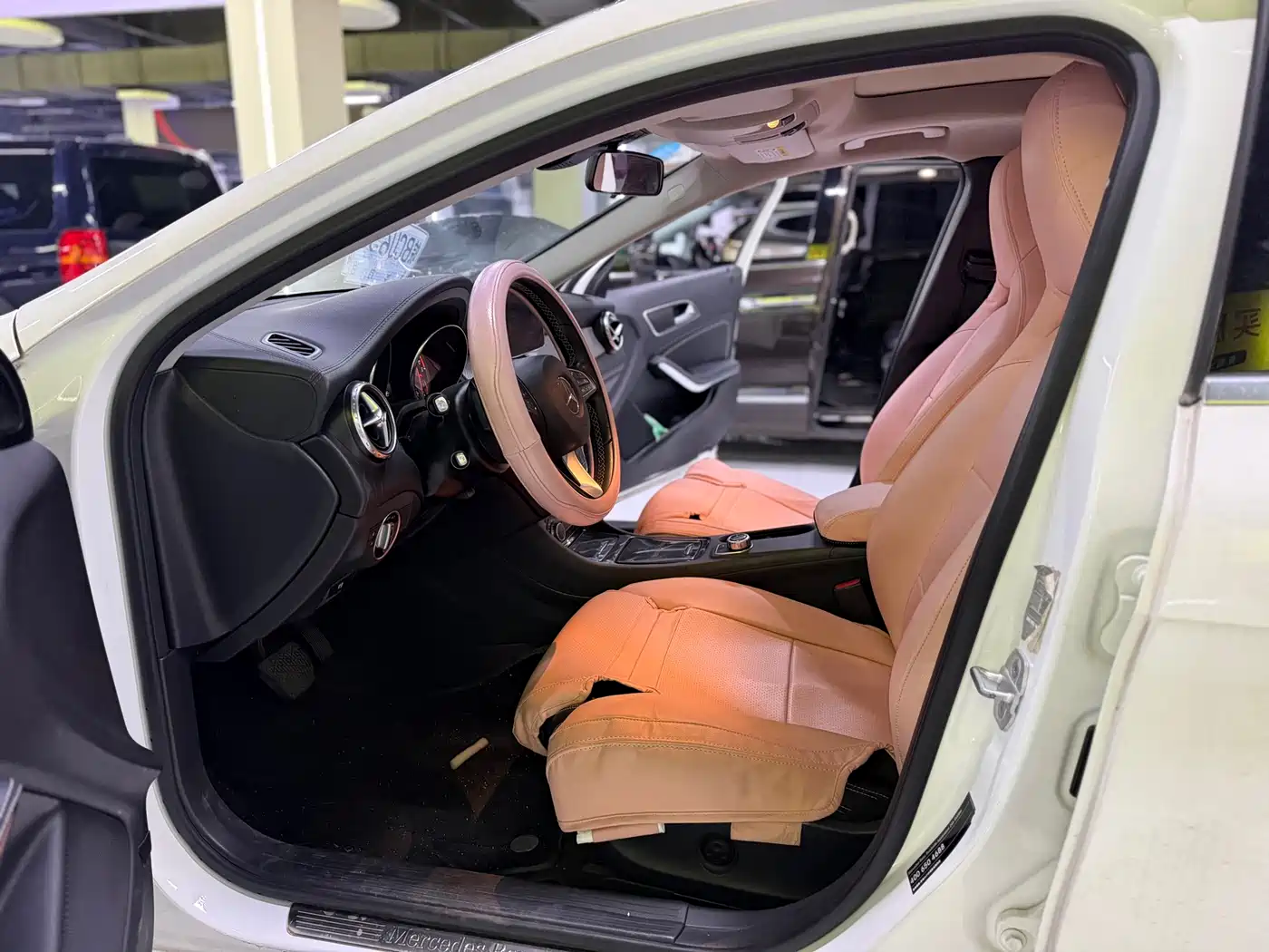 Mercedes-Benz GLA 2016 GLA 220 4MATIC Fashion фото 7