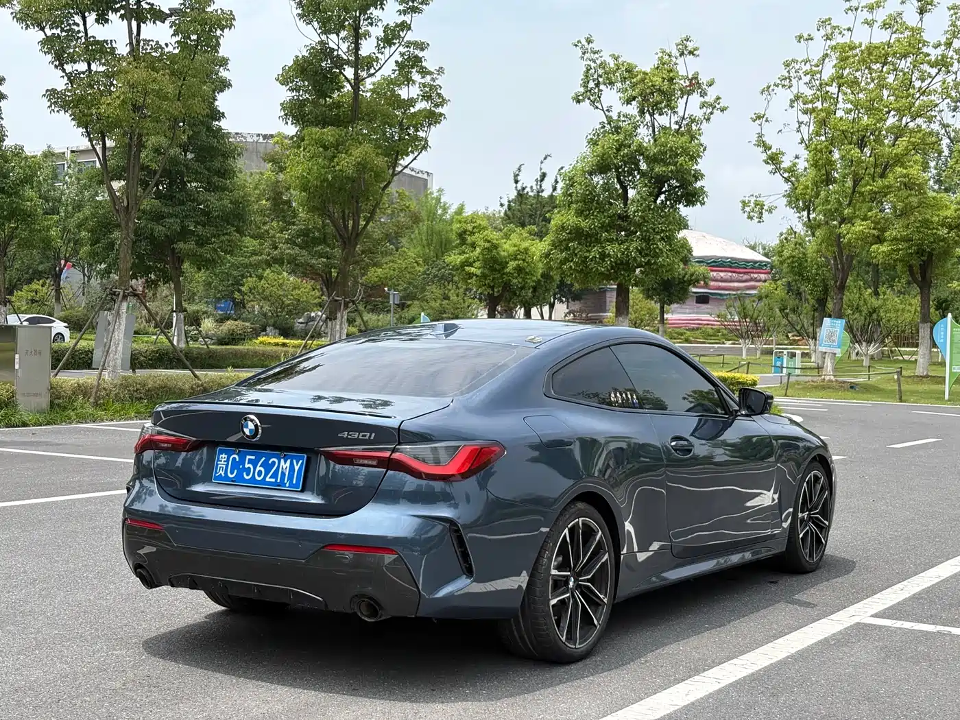 BMW 4 Series 2023 430i M Sport Shadowline Package фото 4