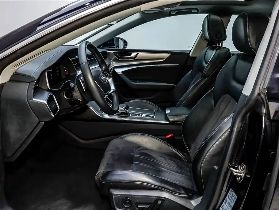 Audi A7L 2024 45TFSI S-line Dream Edition Crystal Package фото 16