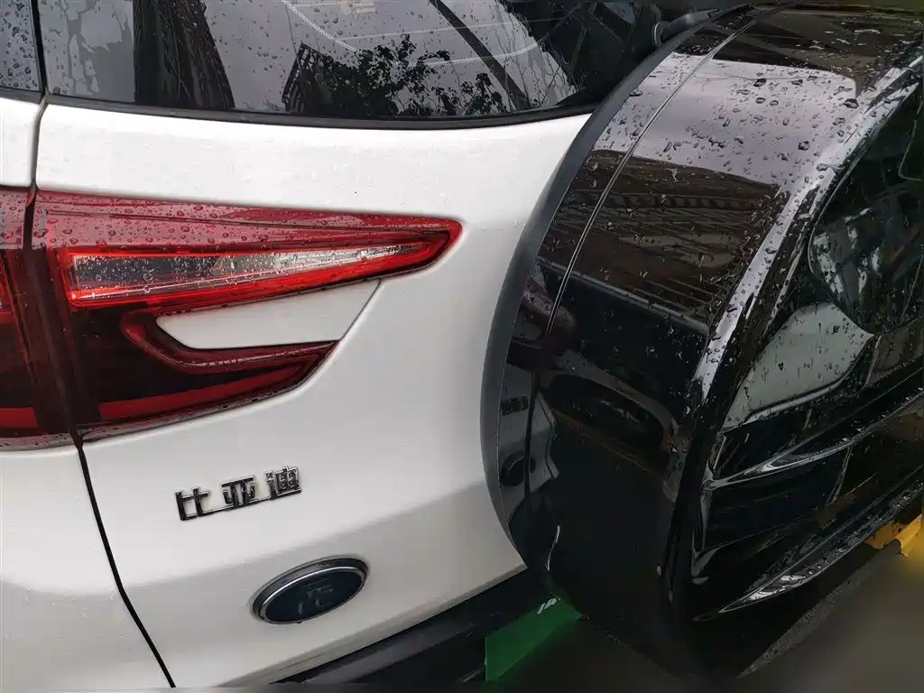BYD Yuan New Energy 2018 EV360 Smart Connected Cool Edition фото 15