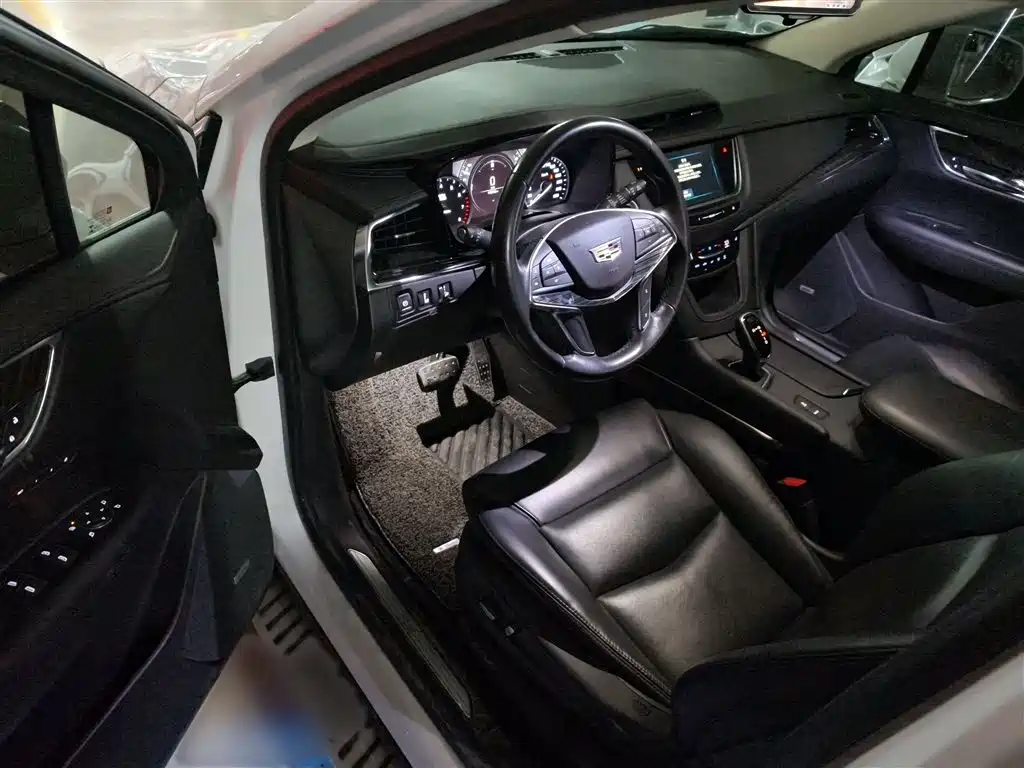 Cadillac XT5 2018 25T Luxury фото 12