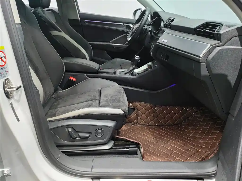 Audi Q3 2019 40 TFSI Fashion Dynamic фото 19