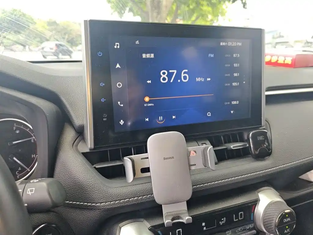 Toyota RAV4 Rongfang 2022 2.0L CVT 2WD Trend Plus Edition фото 6