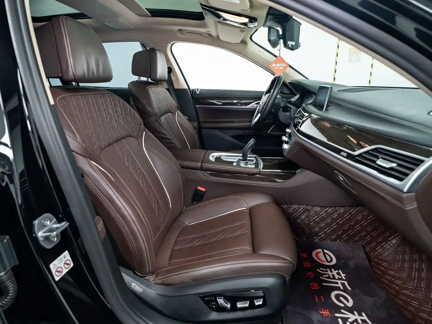 BMW 7 Series 2021 Model 730Li Luxury Package фото 11