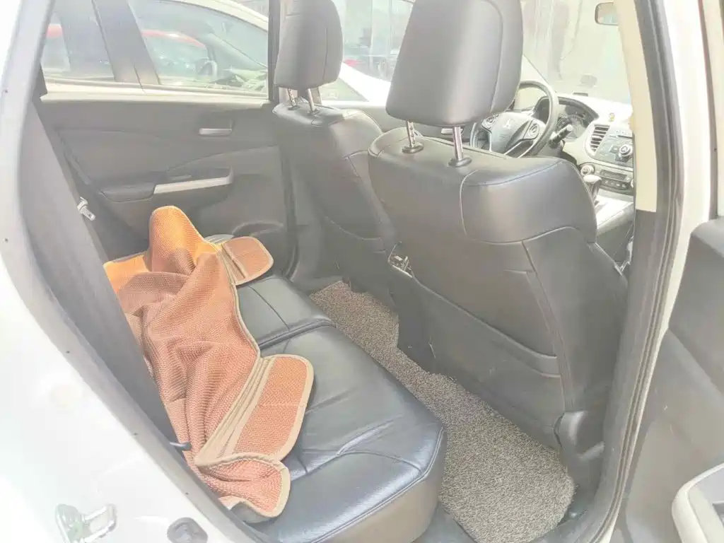 Photo 11 - Honda CR-V
