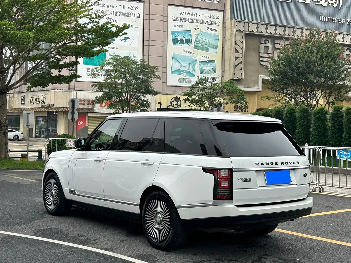 Land Rover Range Rover 2016 3.0 SC V6 Vogue LWB фото 5