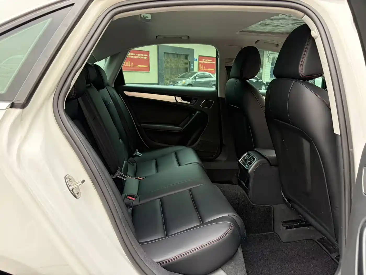Audi A4L 2015 35 TFSI Auto Standard фото 11