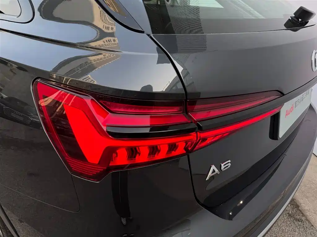 Audi A6 (Import) 2021 allroad quattro Explorer 55 TFSI Premium Off-road фото 6
