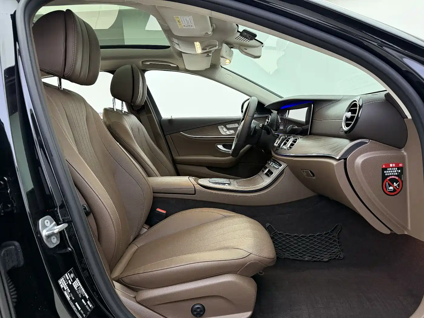 Mercedes-Benz E-Class 2020 E 300 L Luxury Model фото 14