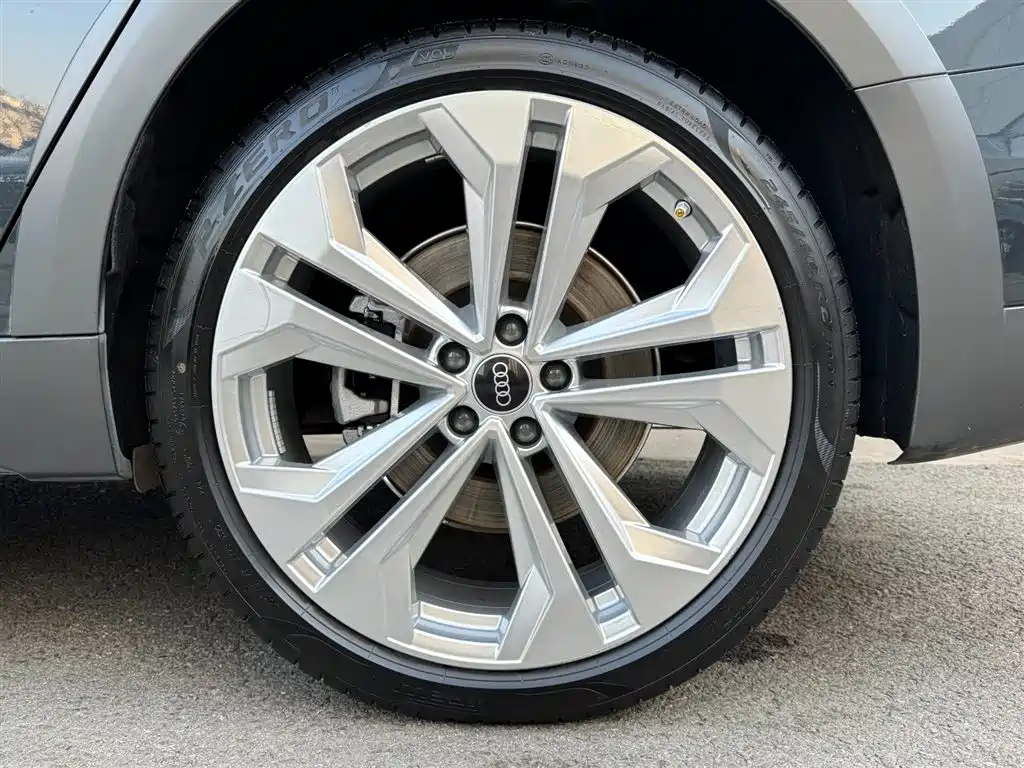 Audi A6 (Import) 2021 allroad quattro Explorer 55 TFSI Premium Off-road фото 24