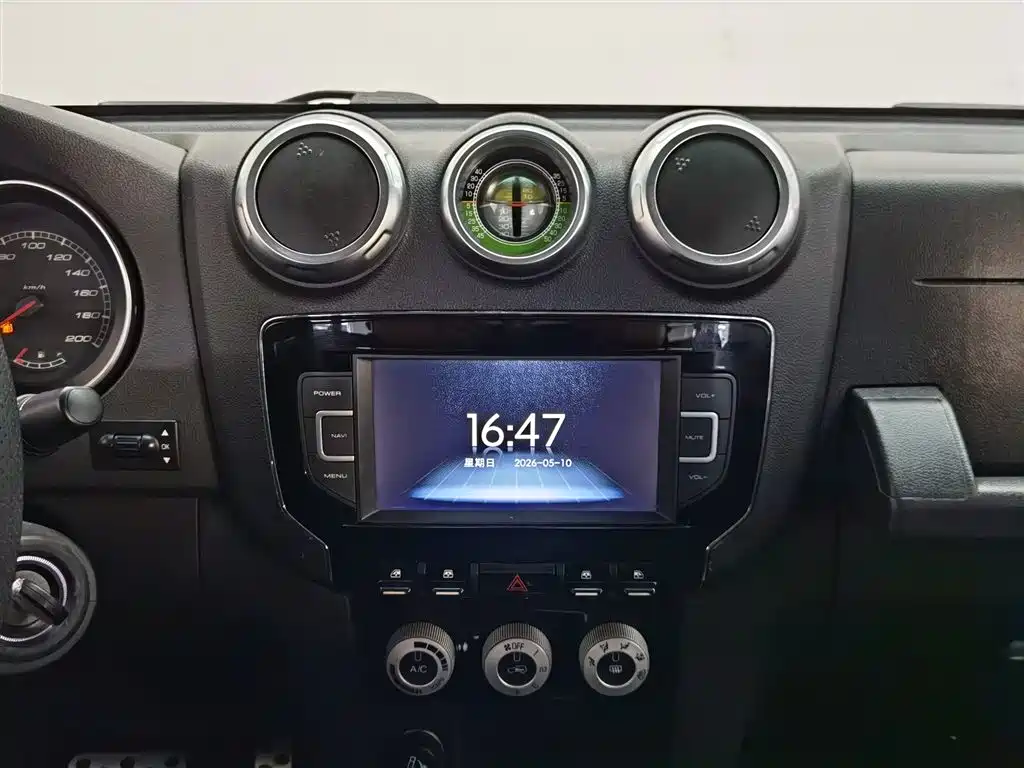 BAIC ORV Beijing Offroad BJ40 2016 Model 40L 2.3T Automatic 2WD Premium фото 12