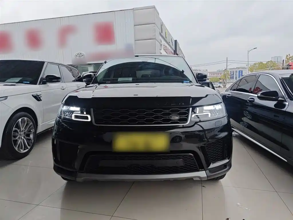Land Rover Range Rover Sport 2021 3.0 L6 SE фото 3
