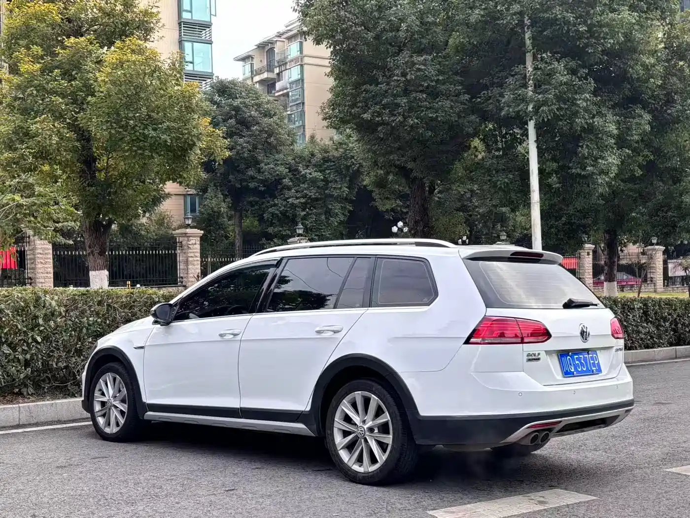Volkswagen Golf (Import) 2019 1.8TSI Wagon фото 14