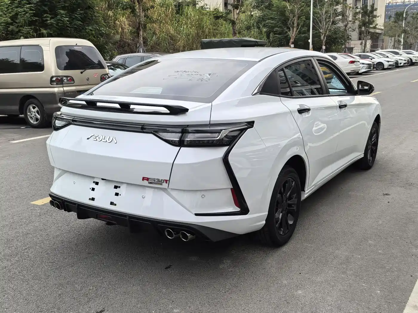 DONGFENG FENGSHEN YI HYUN