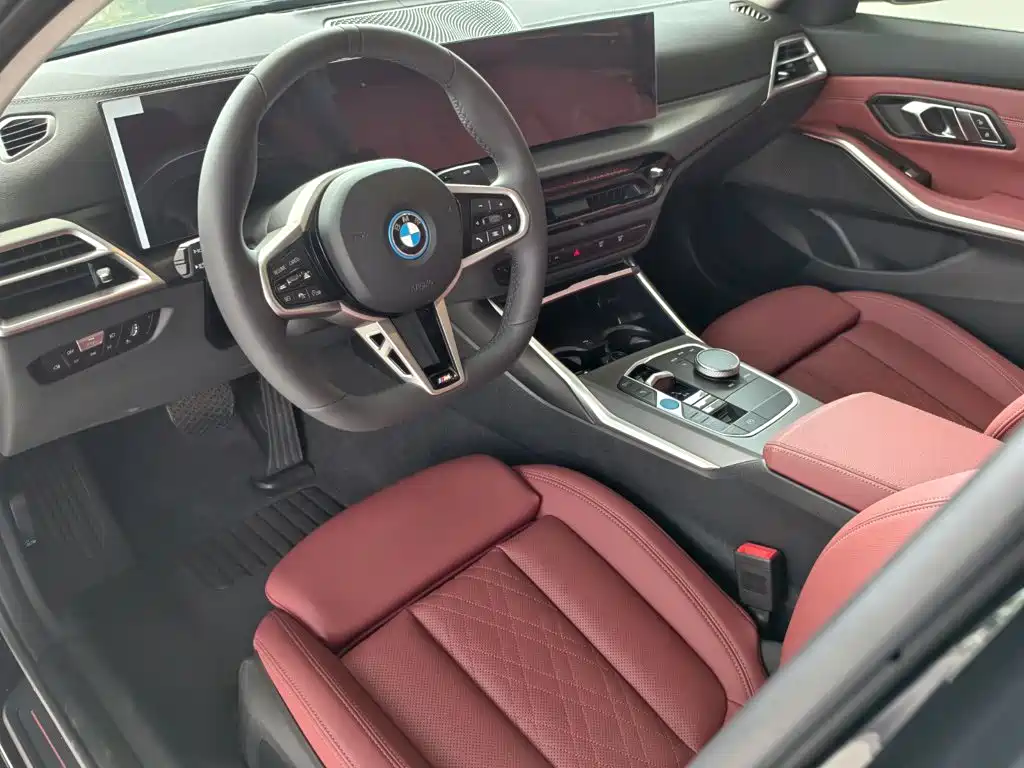 BMW i3 2026 2025 eDrive 35 L