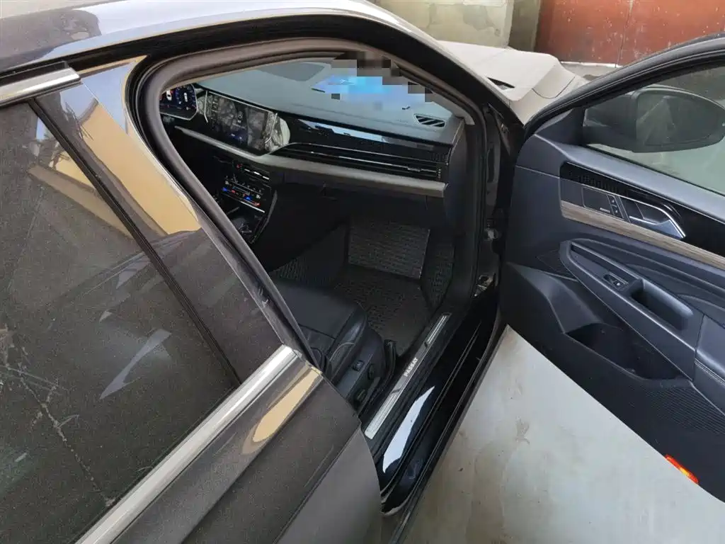 Volkswagen Passat 2020 380TSI Flagship Edition China VI фото 21