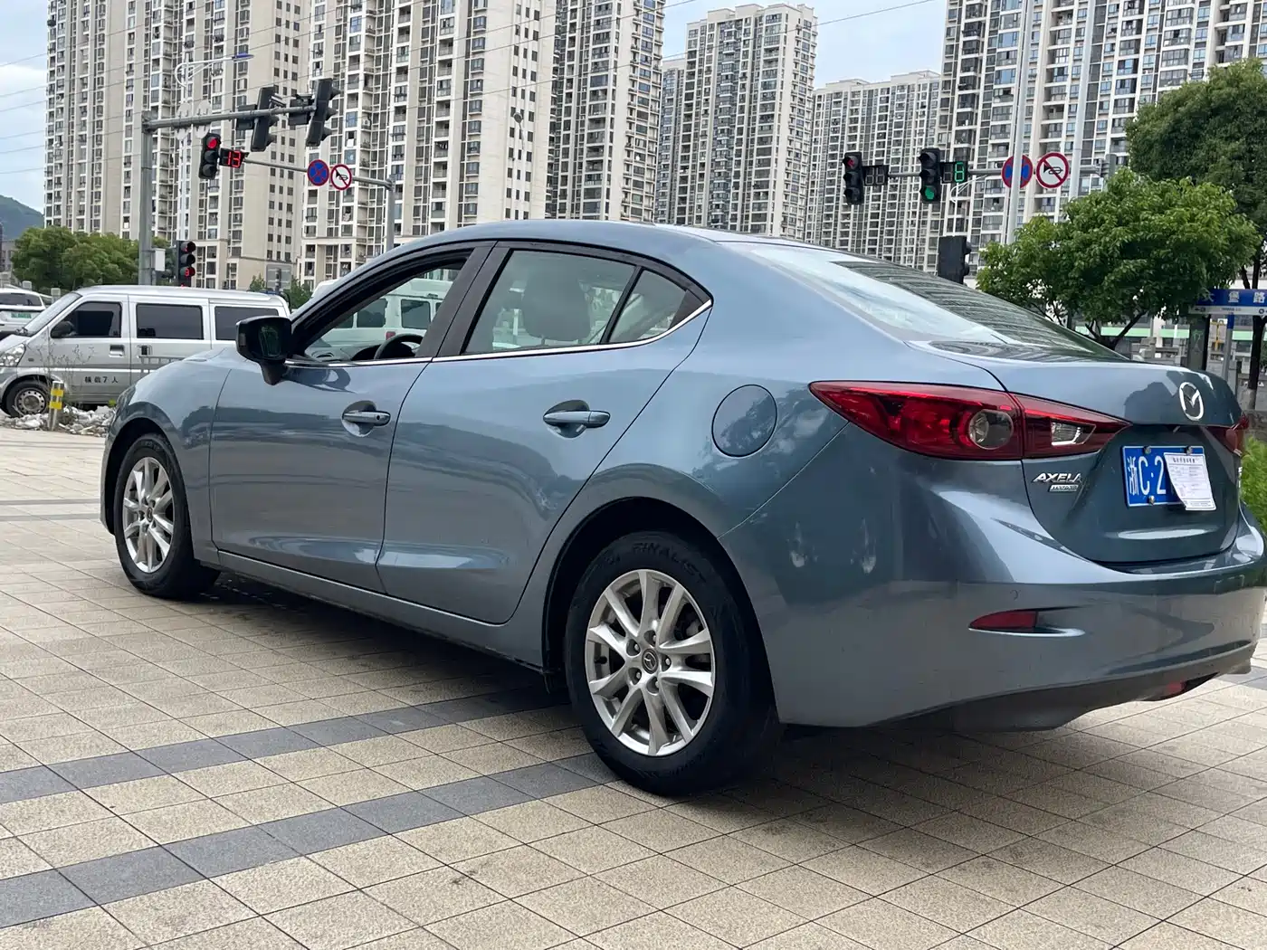 Mazda Mazda 3 2014 2014 Sedan 1.5L Automatic Luxury