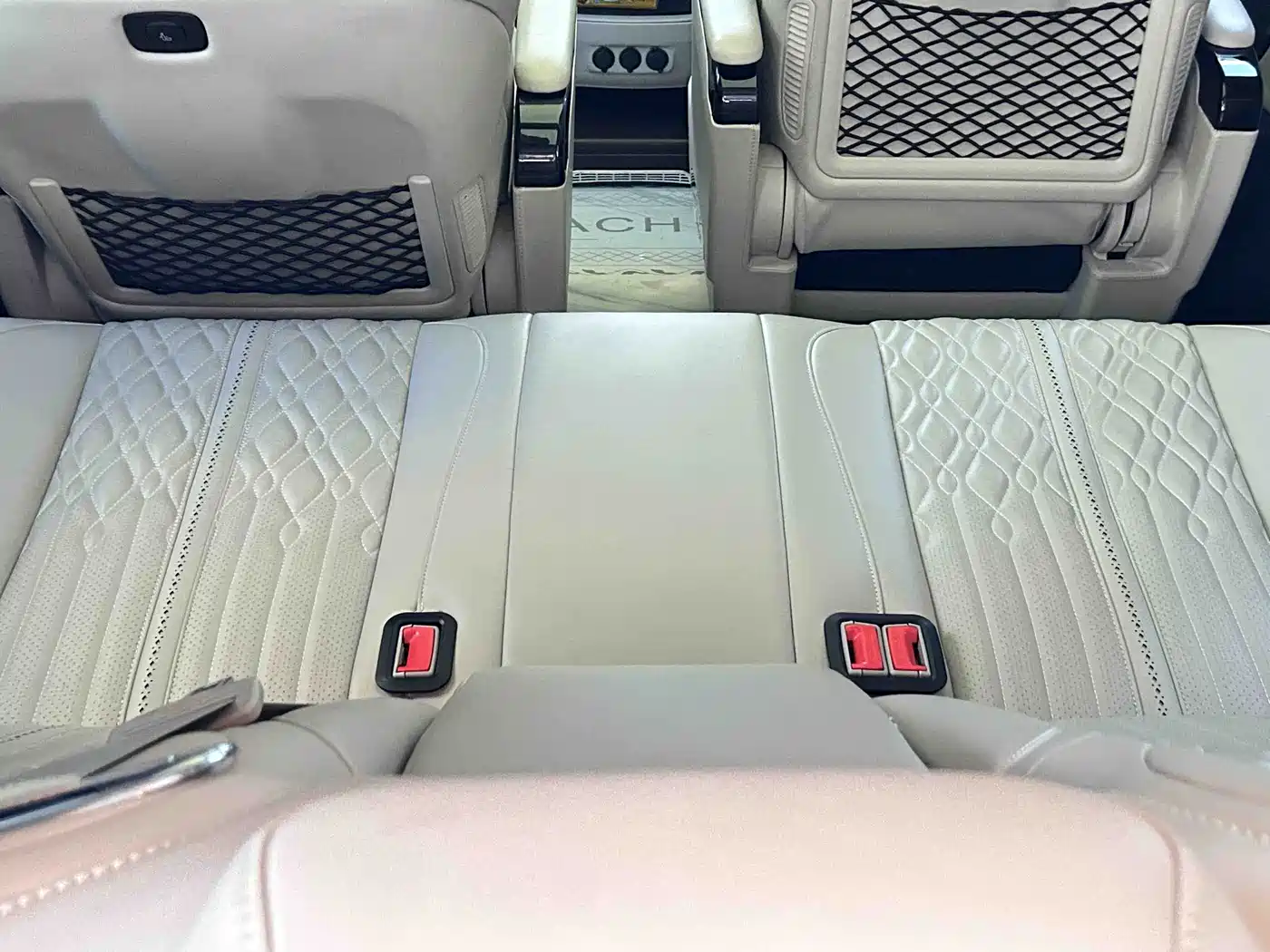 Mercedes-Benz V-Class 2020 Model V 260 L Long Wheelbase Luxury фото 10