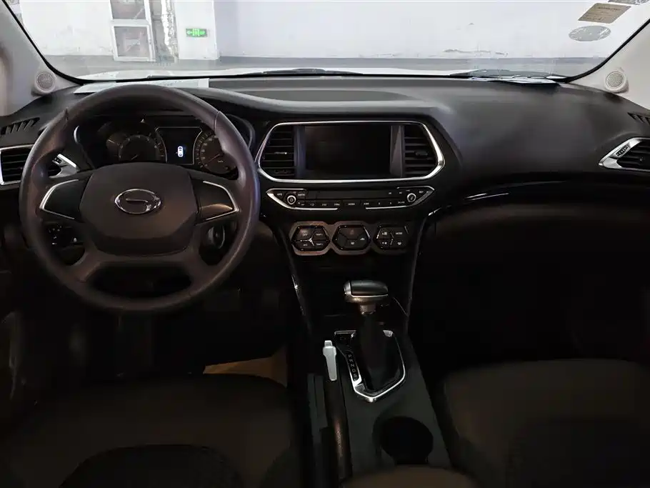 GAC Trumpchi Trumpchi GS4 2017 200T G-DCT 2WD Comfort фото 12