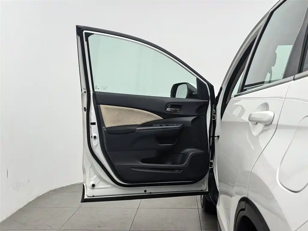 Honda CR-V 2016 2.0L 2WD Classic фото 8