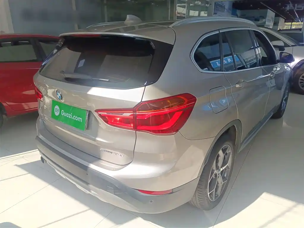 BMW X1 2019 sDrive18Li Premium Model фото 7
