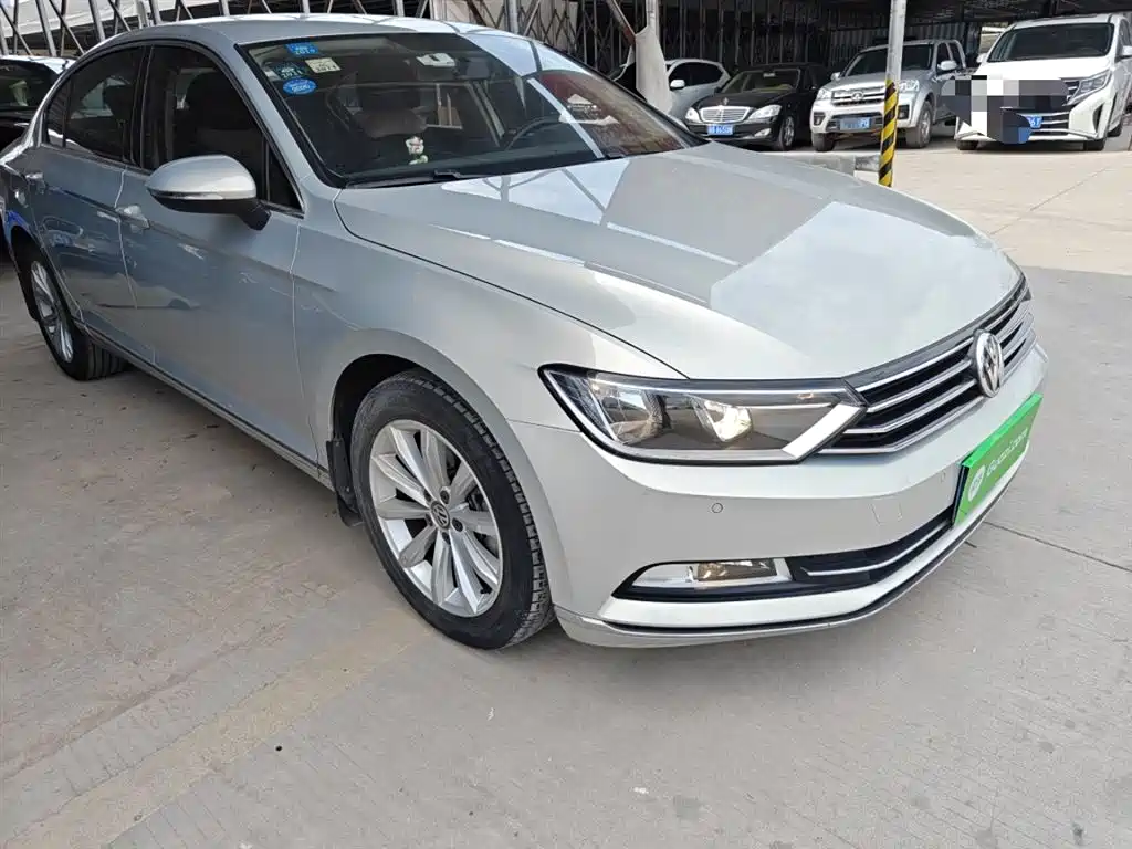 Volkswagen Magotan 2017 330TSI DSG Leading фото 4