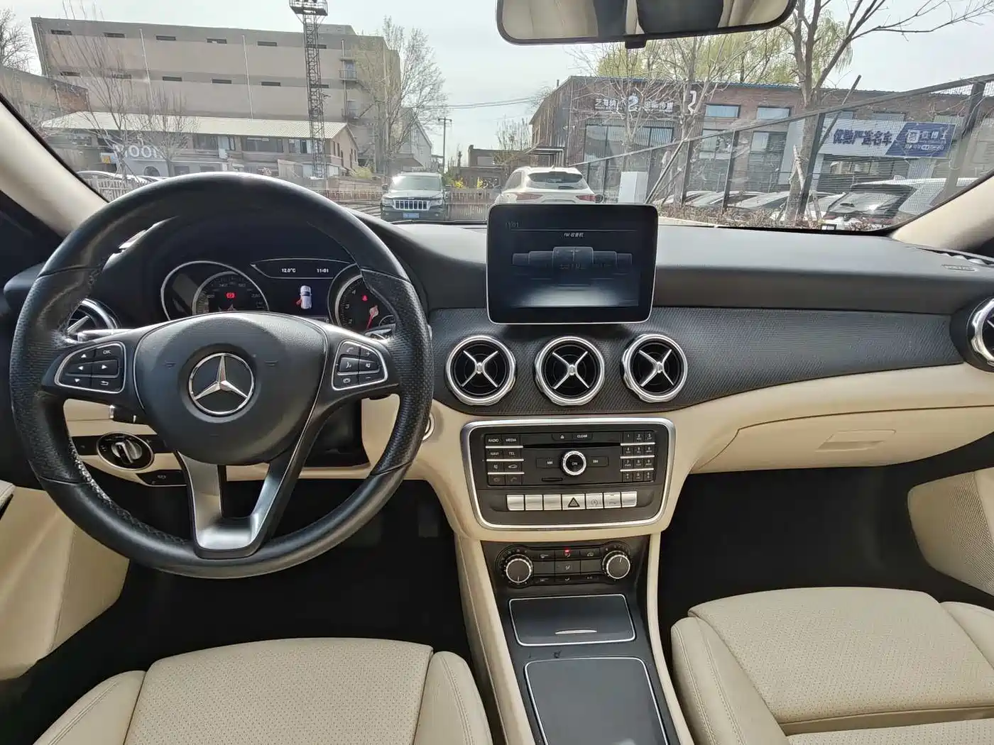 Mercedes-Benz GLA 2017 GLA 200 Dynamic фото 10