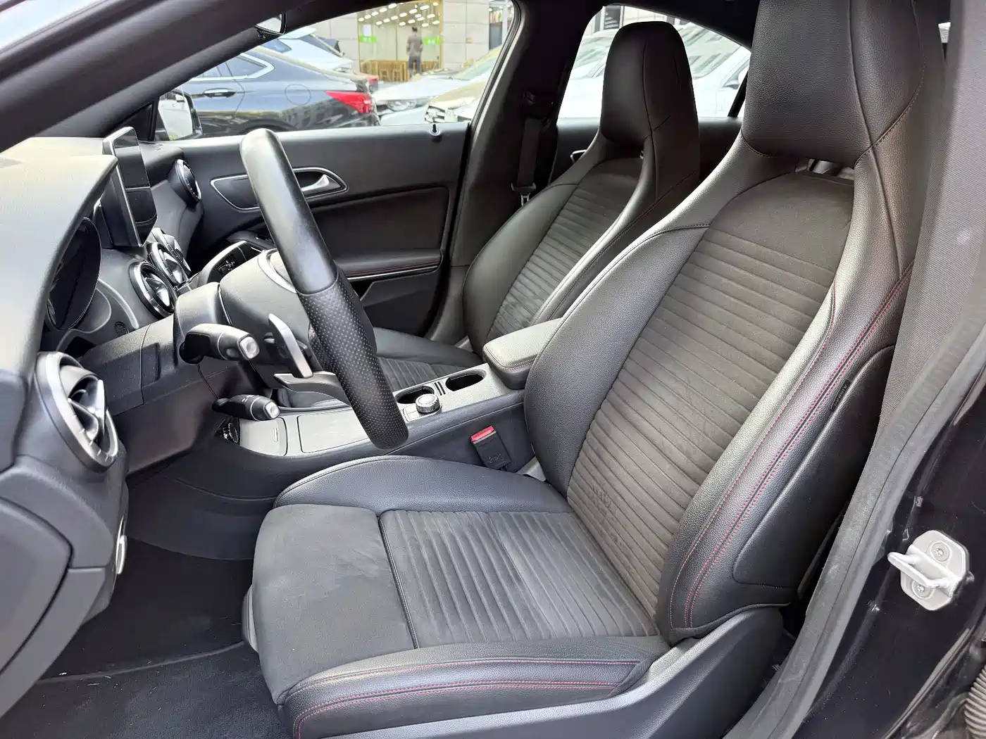 Mercedes-Benz CLA (Import) 2015 CLA 220 4MATIC фото 12