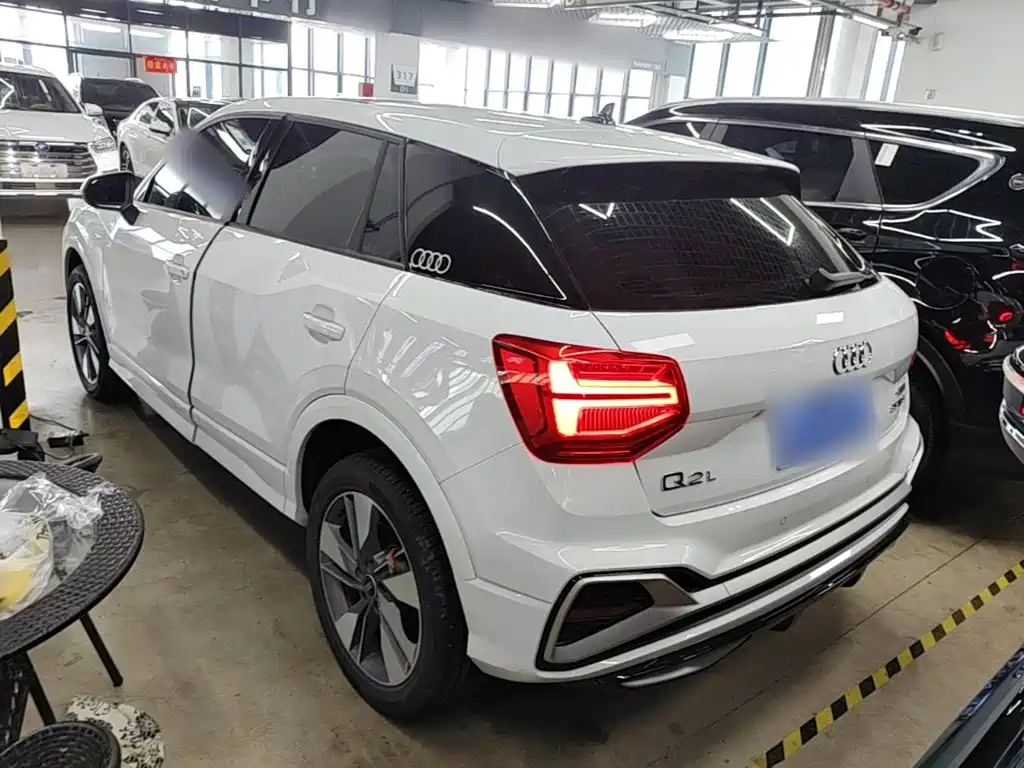 2025 Audi Q2L
