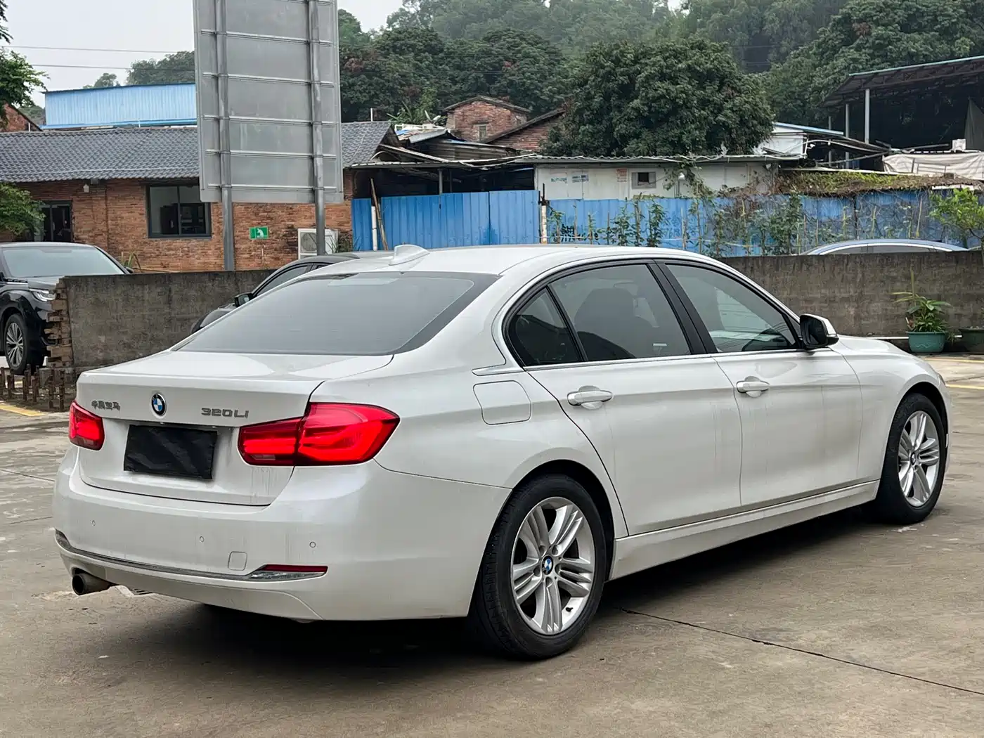 BMW 3 Series 2016 320Li Progressive фото 4