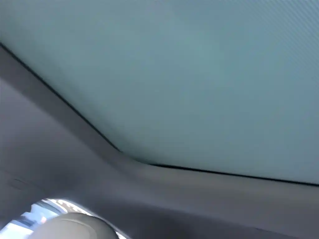 Volkswagen Polo 2019 Plus 1.5L Automatic Colorful Tech Edition фото 18