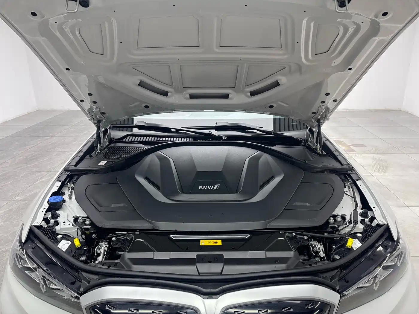 BMW i3 2022 eDrive 35 L фото 9