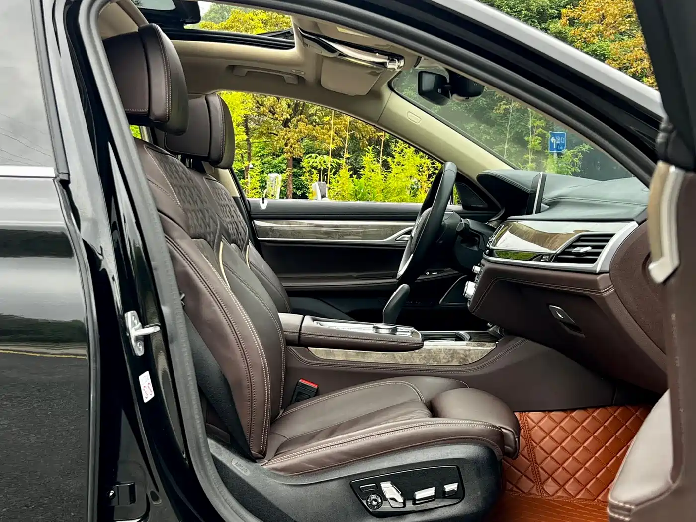 BMW 7 Series 2019 Facelift 740Li Leading Luxury Package фото 17