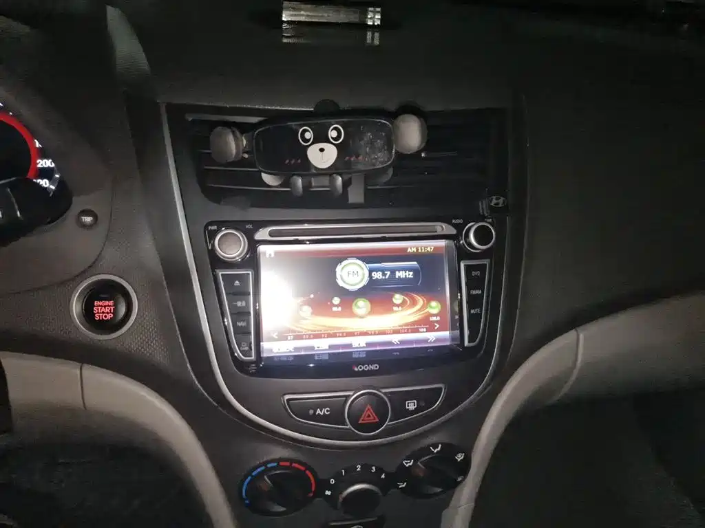 Hyundai Verna 2014 1.4L Automatic Leading GLX фото 10