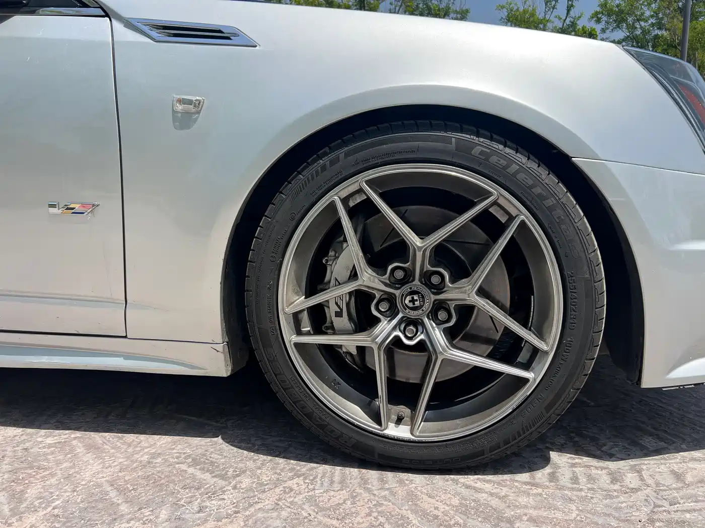 Cadillac CTS (Import) 2009 Model 6.2L CTS-V фото 9