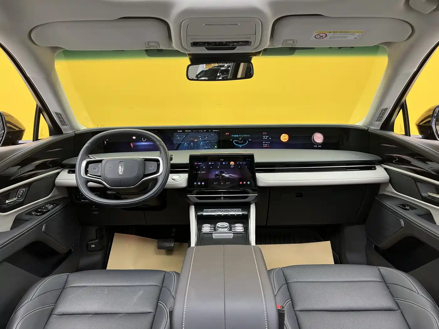 LINCOLN NAVIGATOR