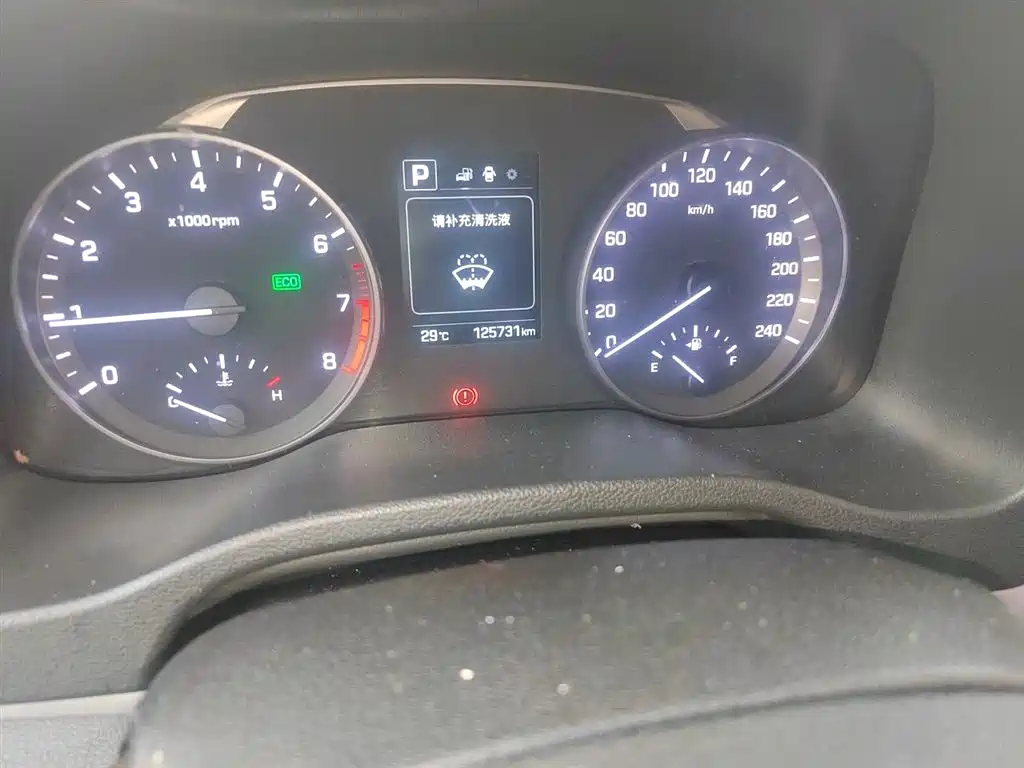 Hyundai Elantra 2016 Model 1.6L Automatic Smart Elite фото 5